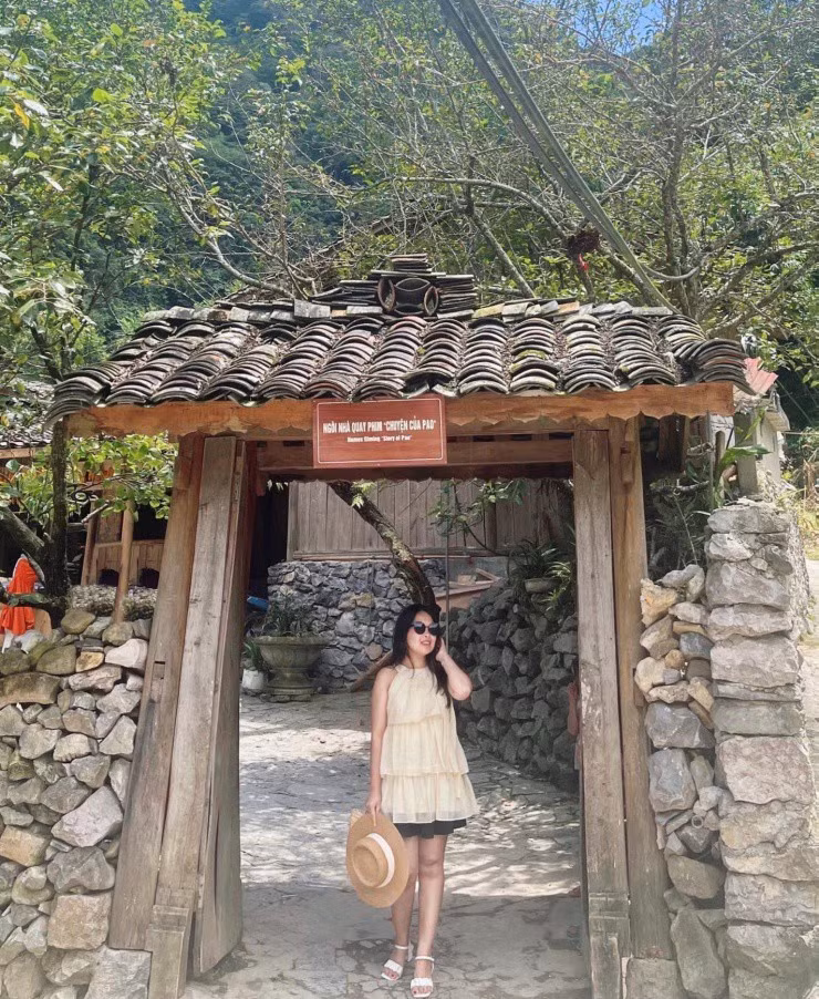 Kham pha Ha Giang: Dam minh trong ve hoang so, nui da hung vi-Hinh-8