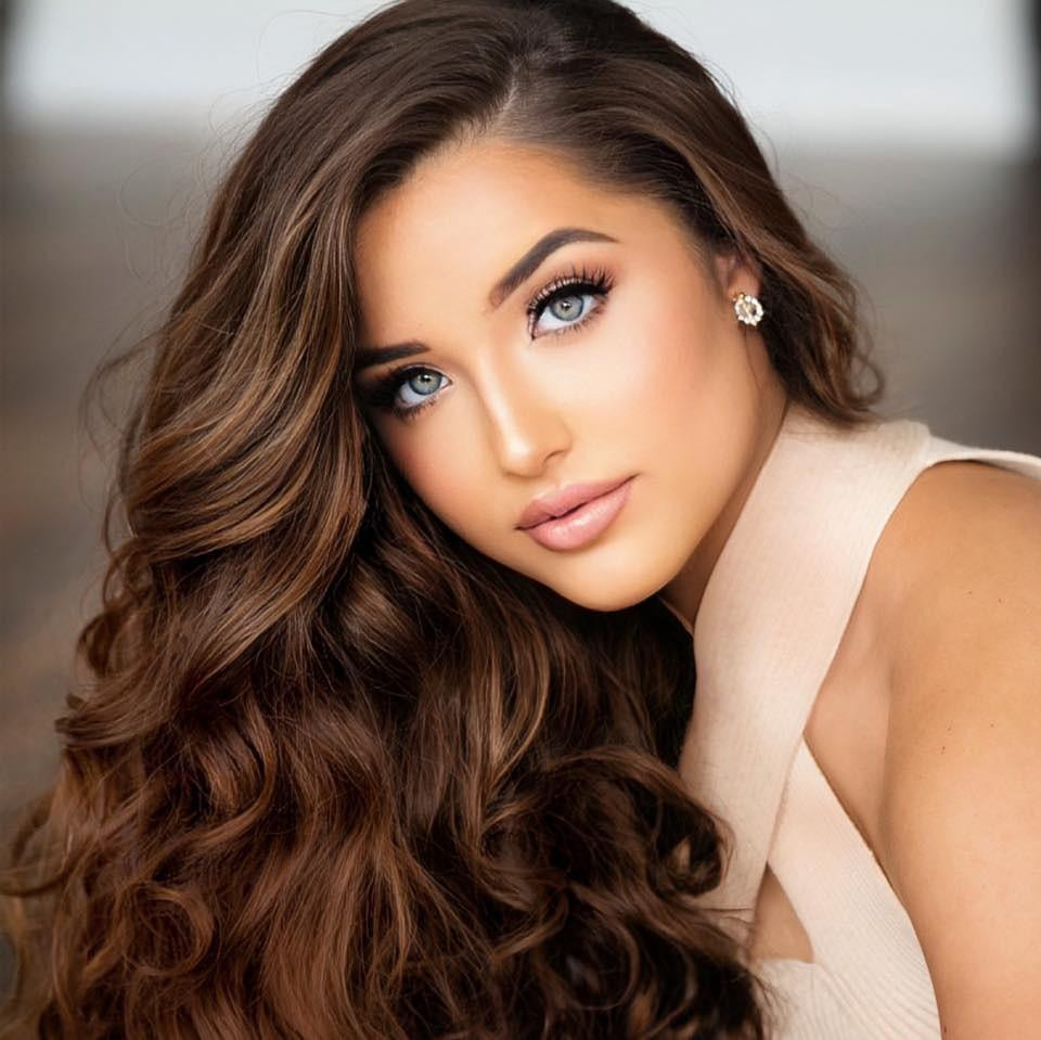 Hoa hau nhi dinh dam mot thoi ngoai hinh ra sao sau 12 nam?-Hinh-3