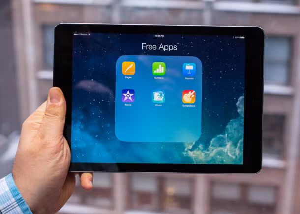 Bước 1: Sao lưu tài liệu bằng iTunes hoặc iCloud và Apple ID từ chiếc iPad cũ hoặc Macbook, iPhone. Lập tài khoản iCloud và luôn bật chế độ Find my iPad.