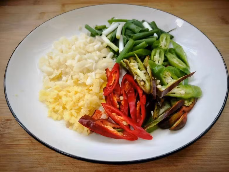 Loai cu “dam bun van thom”, giau kali, giam moi met-Hinh-4