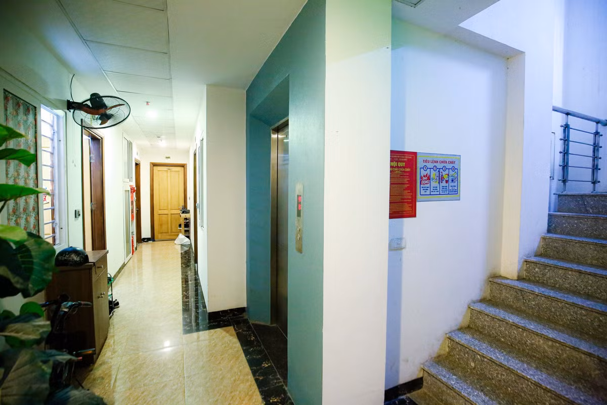 Mỗi tầng chia thành nhiều phòng khác nhau.