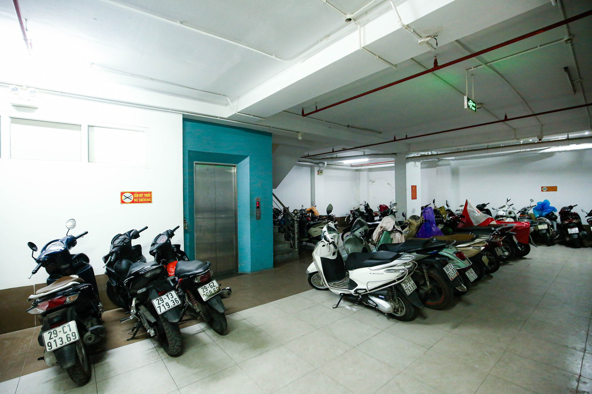 Tuy nhiên, theo ghi nhận tại hiện trường, công trình xây dựng trên 100% diện tích với 8 tầng nổi, chưa bao gồm 1 tầng bán hầm, 1 tum.