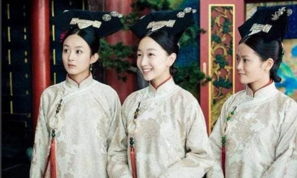 Hoàng đế băng hà, tân Hoàng đối phó với ba ngàn 'bà mẹ nhỏ' - Hình 3 Hoang de bang ha, tan Hoang doi pho voi ba ngan 'ba me nho'-Hinh-3