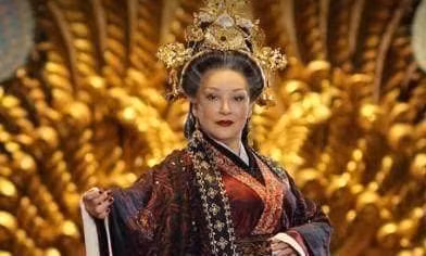 Hoang de bang ha, tan Hoang doi pho voi ba ngan 'ba me nho'-Hinh-2