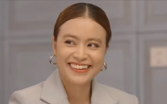 Hoang Thuy Linh vua tai xuat man anh da bi che-Hinh-2