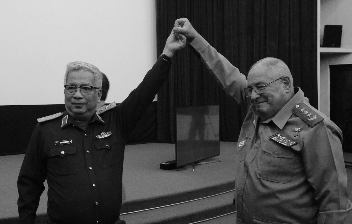 Thuong tuong Nguyen Chi Vinh - mot “Nguoi Thay