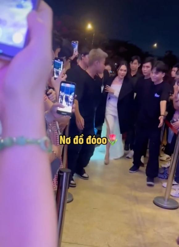 Mỹ Tâm gây mê với nhan sắc qua camera thường ảnh 1