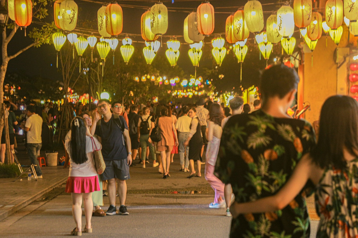 Ông Phạm Phú Ngọc, Giám đốc Trung tâm Quản lý bảo tồn di sản văn hóa Hội An, cho biết: “Là một hoạt động văn hóa dân gian chứa nhiều giá trị, Tết Trung thu ở Hội An là Di sản Văn hóa phi vật thể cấp quốc gia nên cần đẩy mạnh công tác bảo vệ, phát huy các giá trị của di sản trong thời gian tới”.