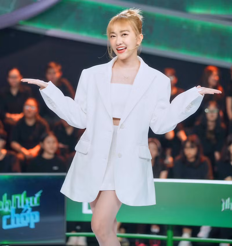 Ve dep nu dien vien nguoi Hue sap cuoi ban trai kem tuoi-Hinh-2