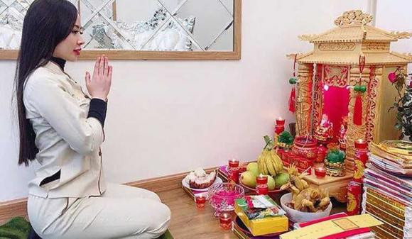 Cau khan giup 'danh thuc' Than Tai vao buoi sang: Buon may ban dat