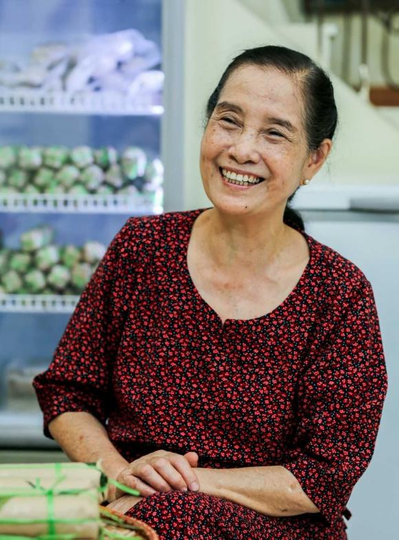 NSƯT Ngọc Tản: Trên phim khắc khổ, ngoài đời từng đi bán giò chả - Hình 11 NSUT Ngoc Tan: Tren phim khac kho, ngoai doi tung di ban gio cha-Hinh-11