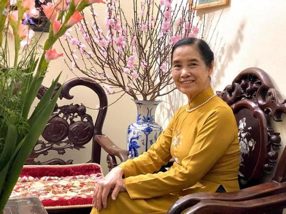 NSƯT Ngọc Tản: Trên phim khắc khổ, ngoài đời từng đi bán giò chả - Hình 6 NSUT Ngoc Tan: Tren phim khac kho, ngoai doi tung di ban gio cha-Hinh-6