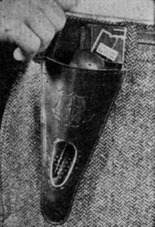 Bao đựng tẩu thuốc: Trông na ná bao đựng smartphone của thế kỷ 21. Ảnh: Modern Mechanix.