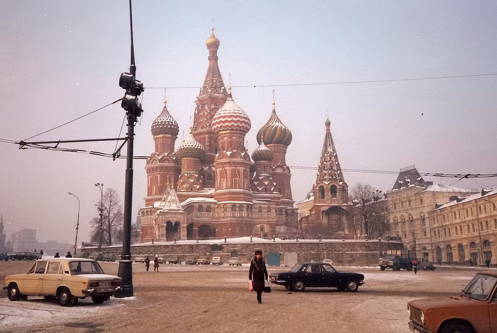 Vào năm 1975, ở tuổi 26, lần đầu tiên Dittrich được đưa đến Moscow. Ông được phân công tham gia nhóm những điệp viên bí mật hoạt động trên đất Mỹ. Khoảng tháng 6/1978, Dittrich hầu như đã sẵn sàng nhận nhiệm vụ. Ảnh: Flickr.