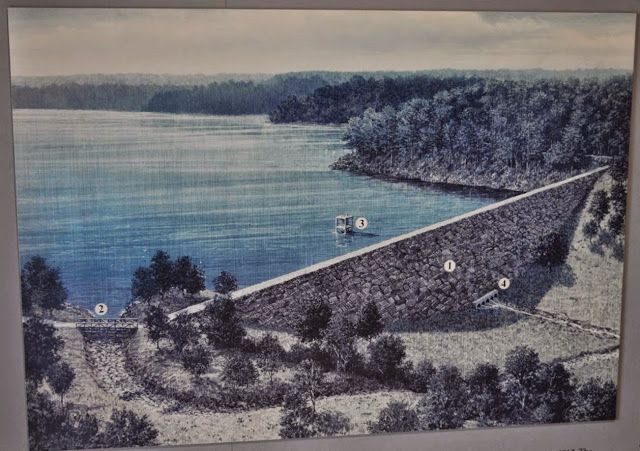 Trước khi sự cố xảy ra, đập South Fork ở bang Pennsylvania đã xuống cấp, và các kỹ sư dù liên tục nhận được cảnh báo về việc rò rỉ nước ở nhiều vết nứt nhưng không thể vá hết được. Ảnh: Pinterest.