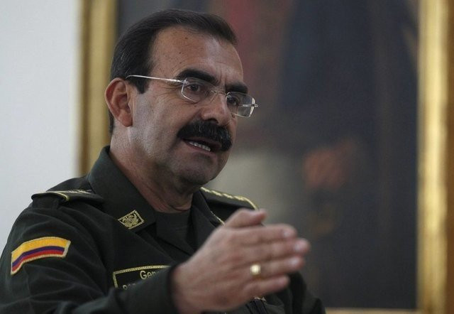 Cụ thể, Tướng Palomino đã mua lại hai bất động sản lớn với giá hời từ Đại tá Castellanos. Trước đó, Đại tá này bị cáo buộc là người bảo kê một đường dây mại dâm nam, nhưng chỉ bị Tướng Palomino cho ra khỏi ngành và không bị điều tra hình sự. Ảnh: Business Insider.