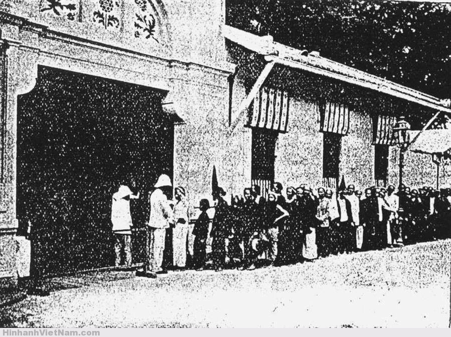 Từ nhà máy thuốc phiện ở Sài Gòn, phuốc phiện thành phẩm được bán trực tiếp cho các nhà phân phối có môn bài. Ảnh tư liệu.