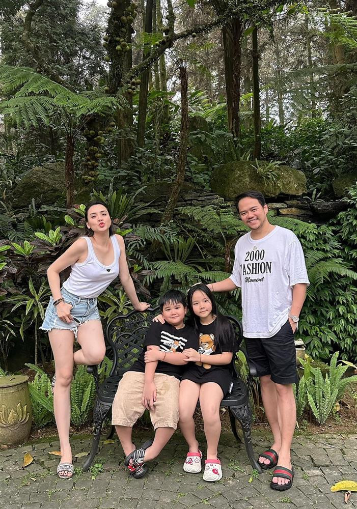 Trang Nhung tuoi 38: Chong dao dien yeu chieu-Hinh-8