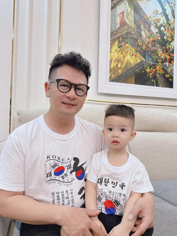 Con trai Bằng Kiều đi hát cùng bố khi 2 tuổi, nhận cát xê 'khủng' - Hình 6 Con trai Bang Kieu di hat cung bo khi 2 tuoi, nhan cat xe 'khung'-Hinh-6