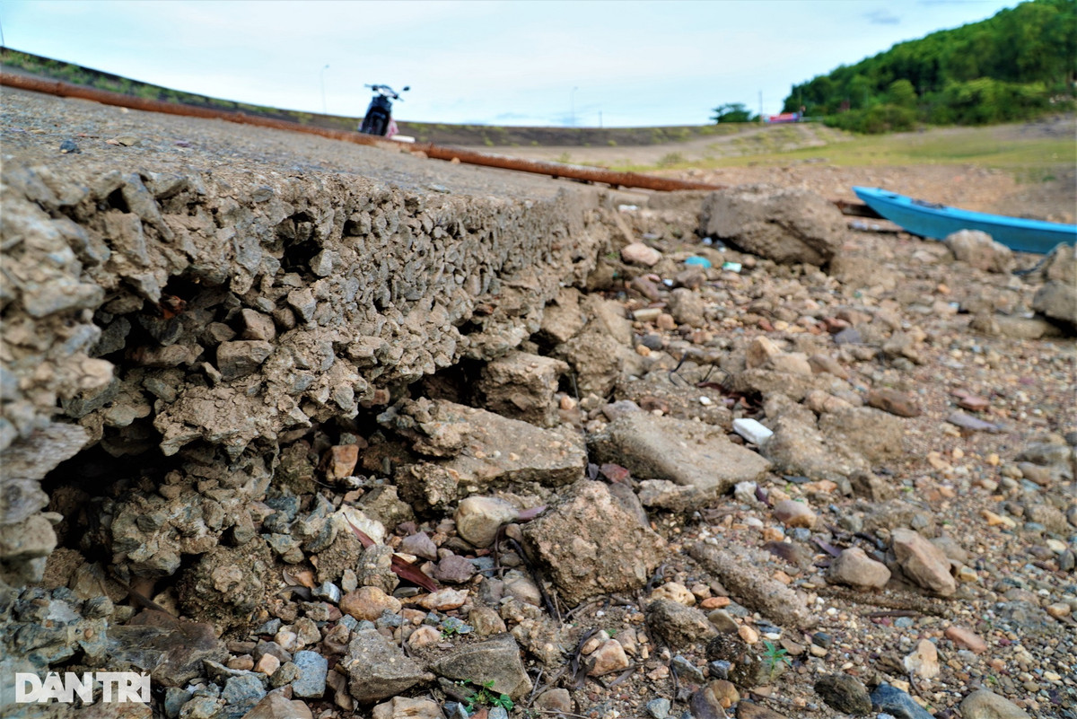 Hinh anh ho co suc chua hon 300 trieu m3 nuoc can tro day-Hinh-5