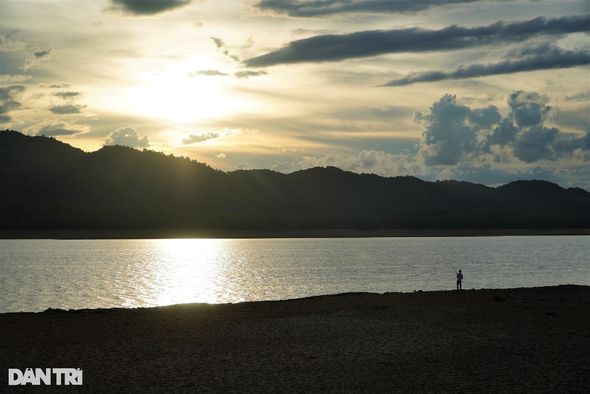 Hinh anh ho co suc chua hon 300 trieu m3 nuoc can tro day-Hinh-8