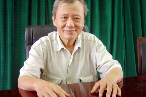 PGS. TS Nguyễn Văn Hùng trao đổi với PV Kiến Thức.