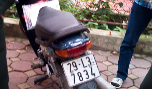 Chiếc xe người đàn ông trung tuổi điều khiển gặp nạn.