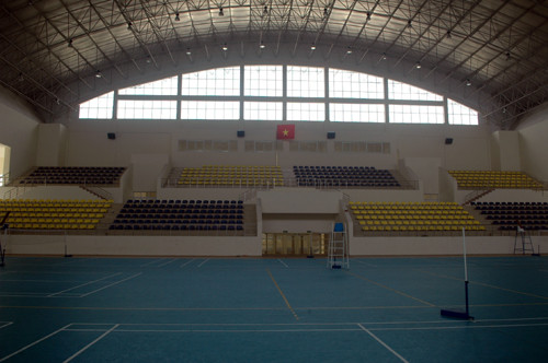 Nhà thi đấu trong nhà.