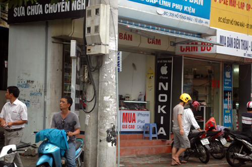 Không gian chập hẹp hơn 2m ở đường Hồ Tùng Mậu.