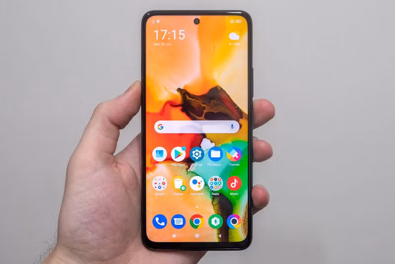 Poco X3 GT 5G được trang bị màn hình IPS LCD kích thước 6,6 inch, độ phân giải Full HD Plus (2.400x1.080 pixel) cho mật độ điểm ảnh 399 ppi. 