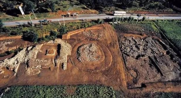 Trung Quoc cung co kim tu thap, nhung tai sao lai it noi tieng?-Hinh-2