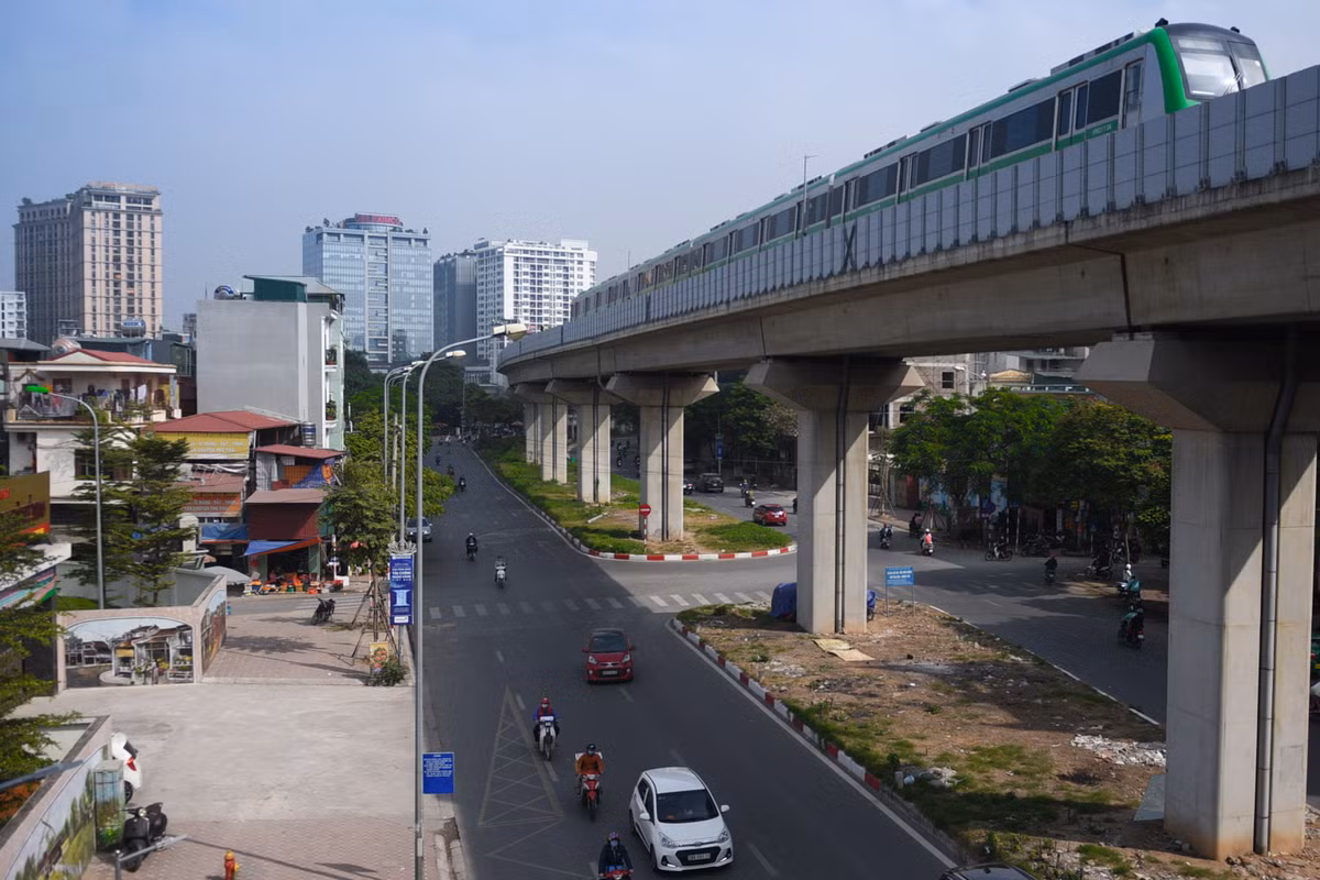 Từ 12/12, tuyến đường sắt Cát Linh - Hà Đông bước vào 20 ngày vận hành thử toàn hệ thống. Đây là lần thử nghiệm cuối cùng trước khi đưa vào khai thác thương mại.