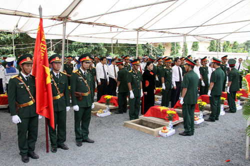 Hài cốt liệt sĩ được an nghỉ tại Nghĩa trang liệt sĩ huyện Nhơn Trạch.