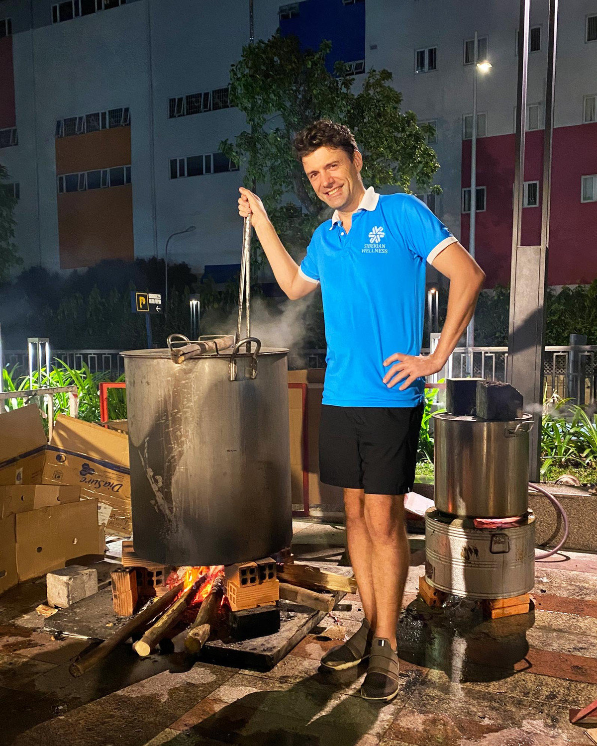 Nguoi nuoc ngoai vui Tet o TP.HCM-Hinh-2