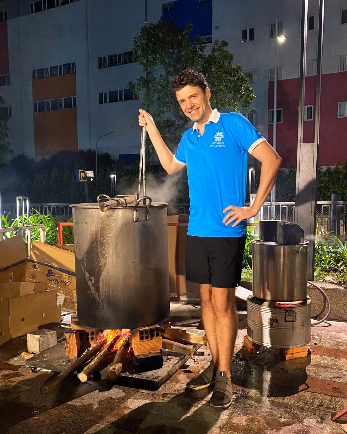 Nguoi nuoc ngoai vui Tet o TP.HCM-Hinh-2