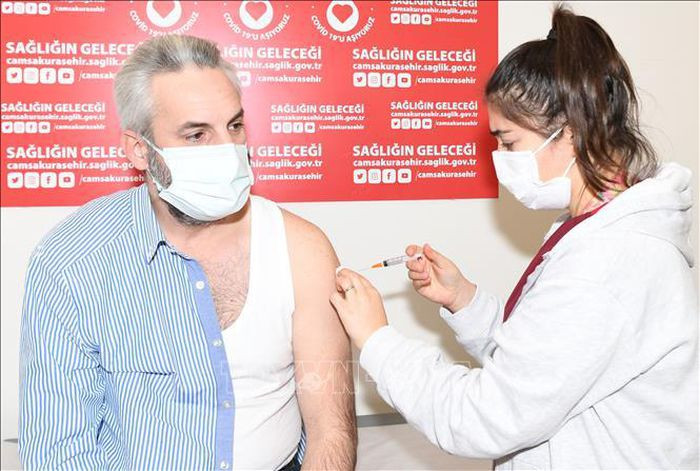 COVID-19 tới 6h sáng 7/1: Thế giới vượt 300 triệu ca mắc - Hình 5 COVID-19 toi 6h sang 7/1: The gioi vuot 300 trieu ca mac-Hinh-5