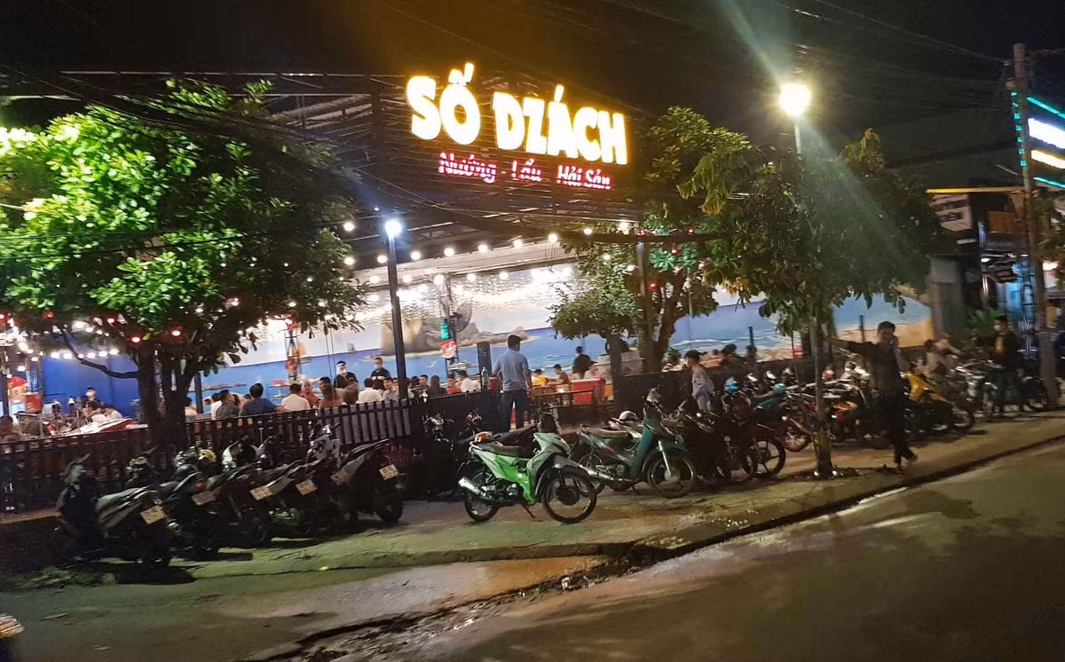 F0 giam manh, nhieu dich vu o mien Tay hoat dong tro lai-Hinh-2