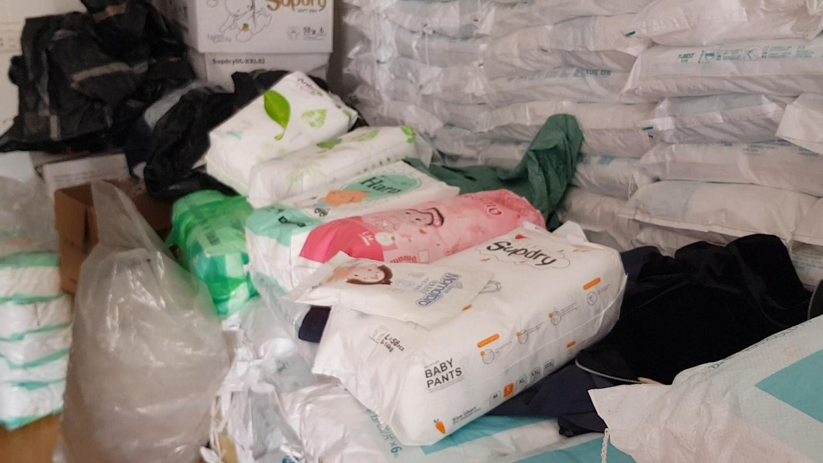 Cảnh giác với bỉm "nhập ngoại" bán giá rẻ "như bèo" Canh giac voi bim