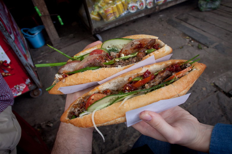 Bánh mì Việt - "sandwich ngon nhất thế giới".