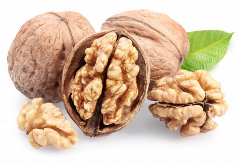 Quả óc chó, còn gọi là hồ đào (walnut) được coi là một loại thực phẩm quý, với phần hạt có giá trị dinh dưỡng cao và nhiều tính năng y học tốt cho con người. Giá quả óc chó tại Việt Nam vào khoảng 350.000 đến 400.000 đồng/kg.