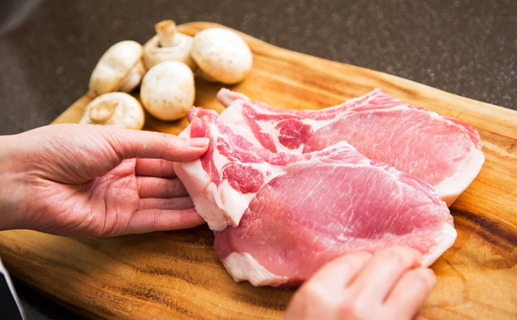 Ra cho mua thit, nguoi kheo leo thay 6 phan nay se mua ngay-Hinh-3