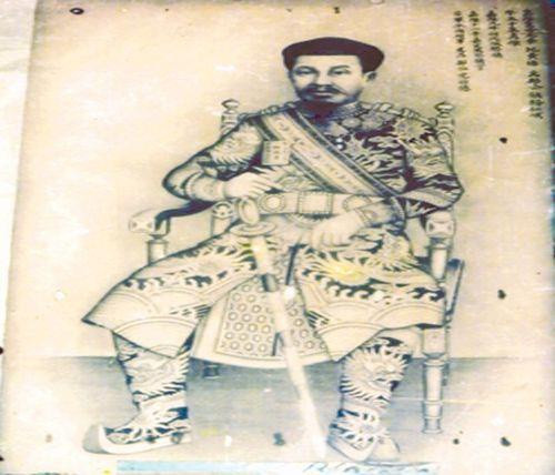 Tháng 9/1819, Nguyễn Huỳnh Đức mất khi đang tại vị, thọ 71 tuổi. Ông được vua Gia Long truy tặng tước hiệu Phụ quốc Thượng tướng quân, Thượng trụ quốc, Thái phó Quận Công, được thờ tại miếu Trung Hưng Công thần, kinh đô Huế. Năm Minh Mạng thứ 12 (1831), ông lại được triều đình truy tặng là Kiến Xương Quận Công.