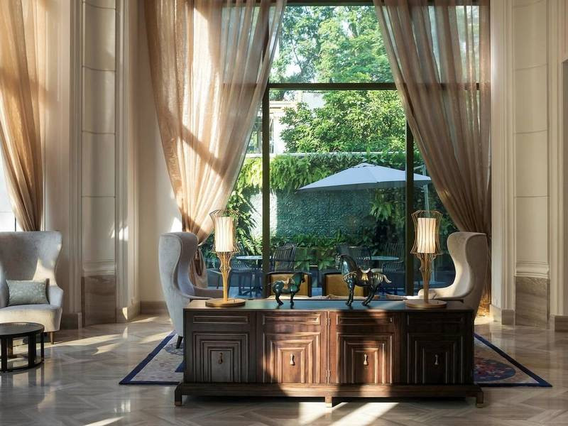 Top 10 khach san sang trong bac nhat Sai Gon lung linh nhu trong tieu thuyet ngon tinh-Hinh-3