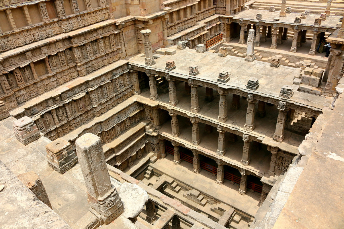 Nằm trong thị trấn cổ Patan ở bang Gujarat, Ấn Độ, Rani Ki Vav (Giếng nhiều tầng của Hoàng hậu) là một kỳ quan kiến trúc độc nhất vô nhị mà nền văn minh Ấn Độ cổ xưa đã để lại cho nhân loại. Ảnh: Wikipedia.