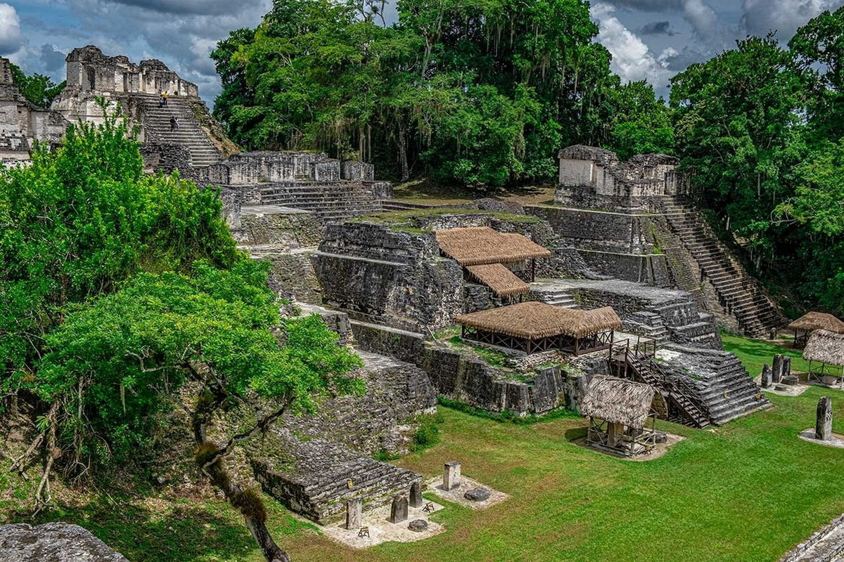 Ở giai đoạn phát triển cực thịnh, Tikal có tới 4.000 tòa nhà và 90.000 người dân sinh sống, cùng nhiều đền đài, cung điện tráng lệ. Ảnh: Pati's Journey Within.