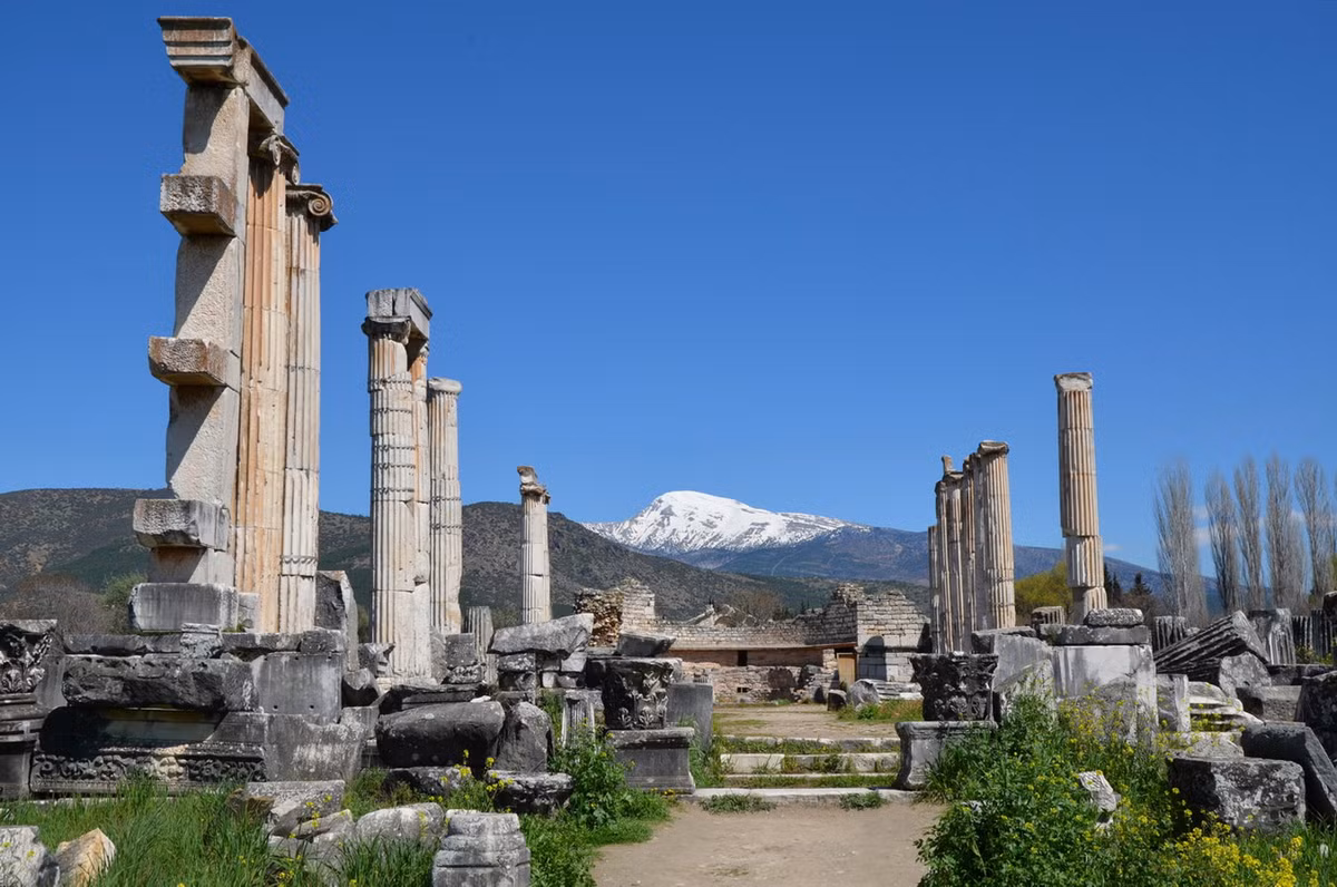 Tan tich thanh dia cua tinh yeu va su sinh san Hy Lap co dai-Hinh-2