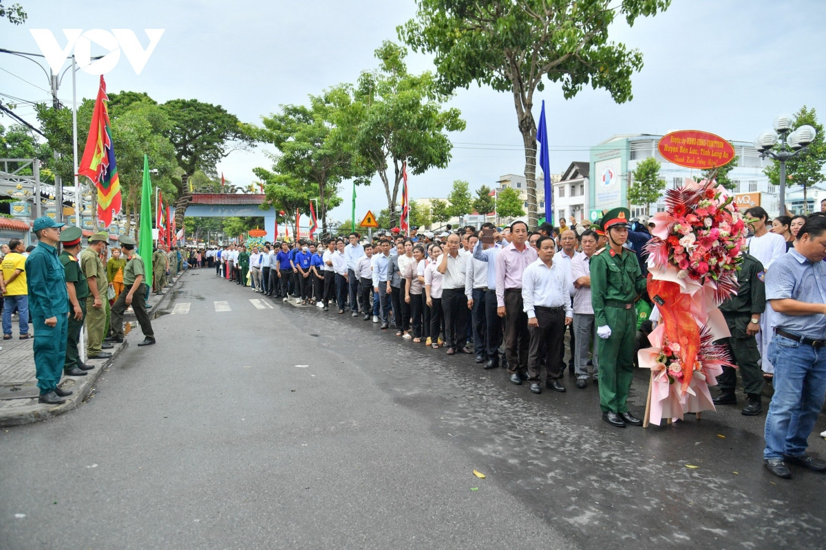 Net doc dao cua Le hoi dinh than Nguyen Trung Truc o Rach Gia-Hinh-2