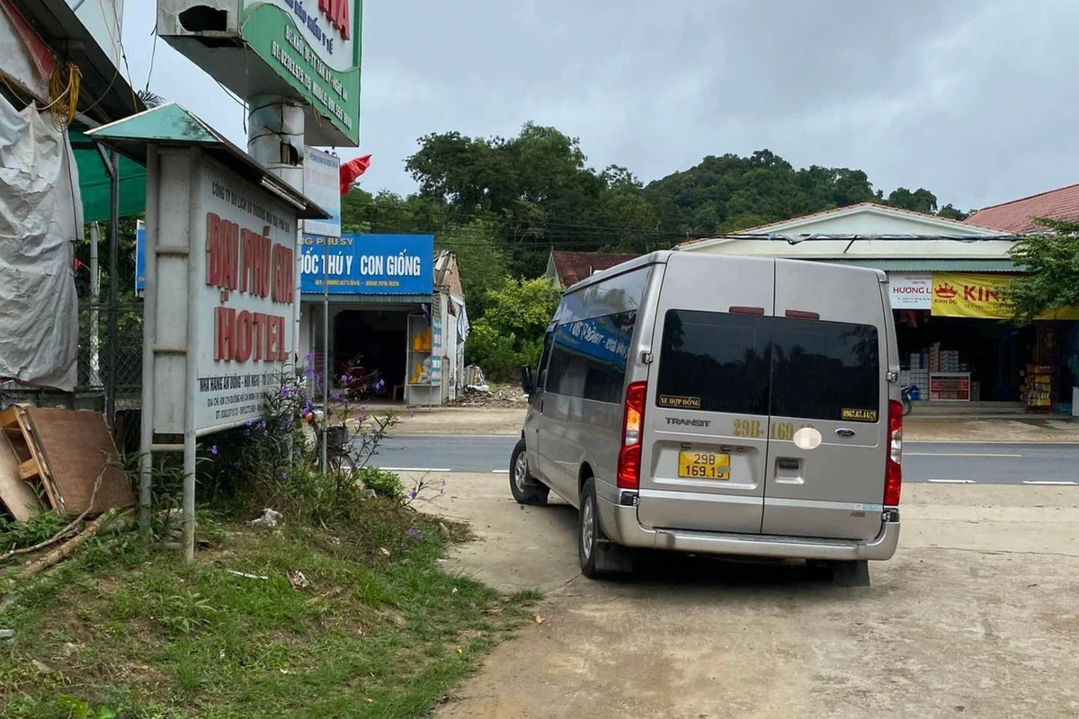 Vụ người đàn ông ngất lịm sau khi mua hàng khuyến mãi: Công an tìm bị hại - Hình 3 Vu nguoi dan ong ngat lim sau khi mua hang khuyen mai: Cong an tim bi hai-Hinh-3