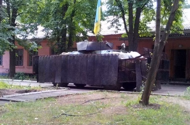 Xấu chưa từng thấy.