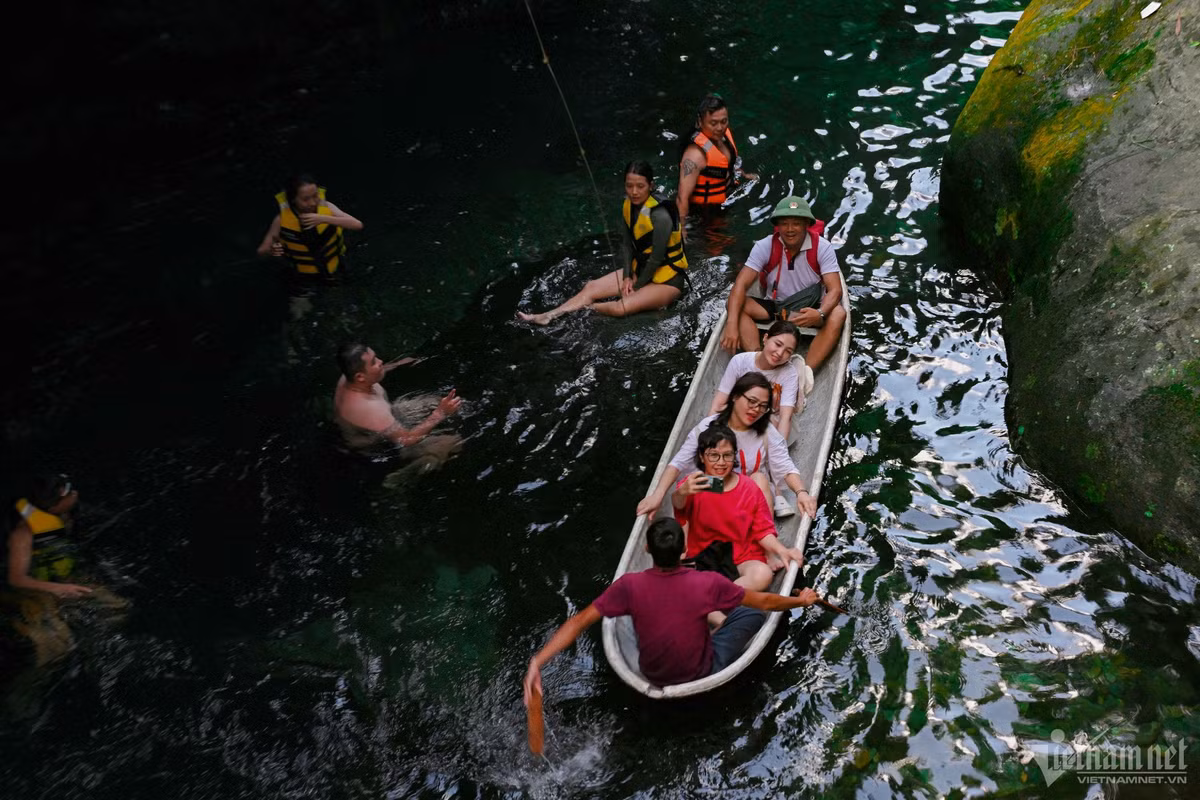 Hanh trinh leo deo, vuot suoi trekking Cua Tu-Hinh-12